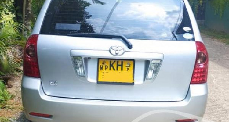 TOYOTA FIELDER 2005