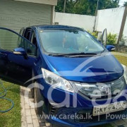 HONDA FREED 2013