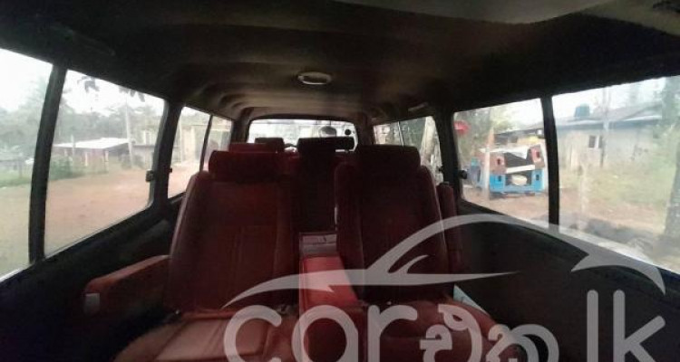 TOYOTA HIACE LH113 1995
