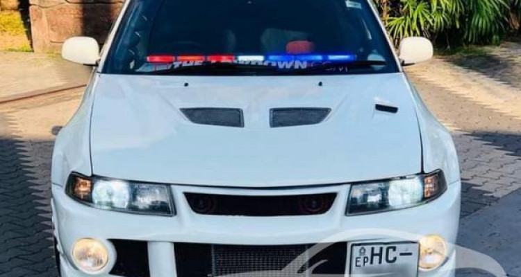 MITSUBISHI LANCER 2000