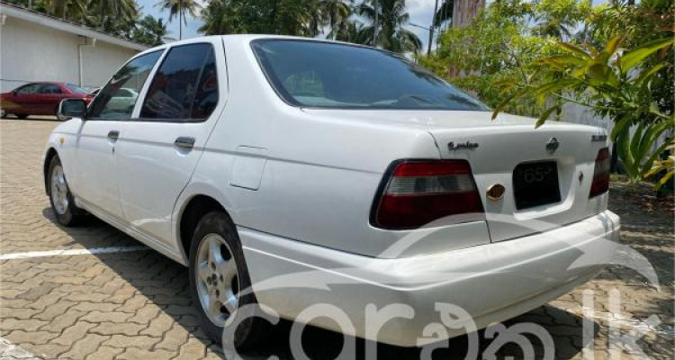 NISSAN BLUEBIRD 1998