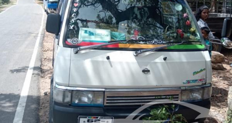 NISSAN CARAVAN E24 1991