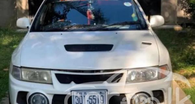 MITSUBISHI LANCER CK1 1999