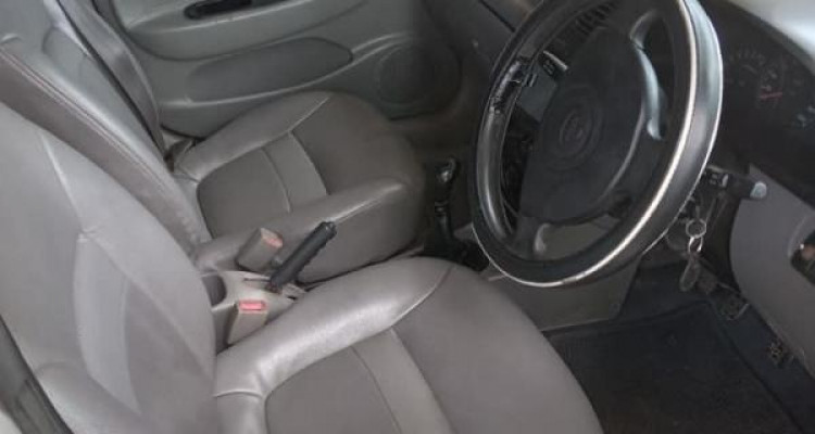 KIA RIO 2000