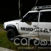 NISSAN DOUBLE CAB 1985