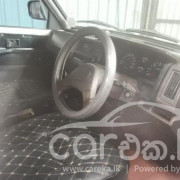 NISSAN DOUBLE CAB 1985