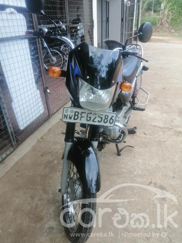 BAJAJ CT100 2017