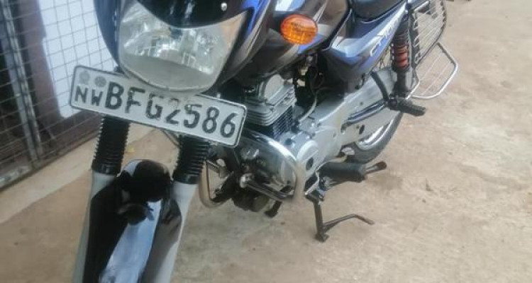 BAJAJ CT100 2017