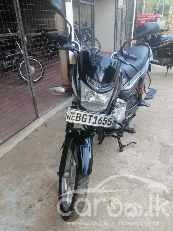 BAJAJ PLATINA 2018