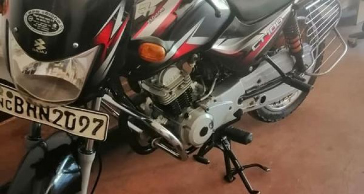BAJAJ CT100 2018