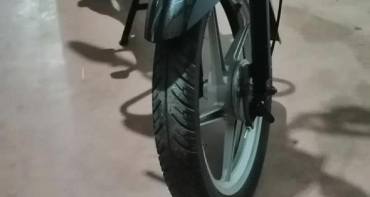 BAJAJ PLATINA 2016