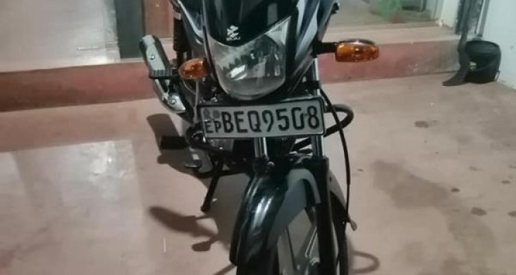 BAJAJ PLATINA 2016
