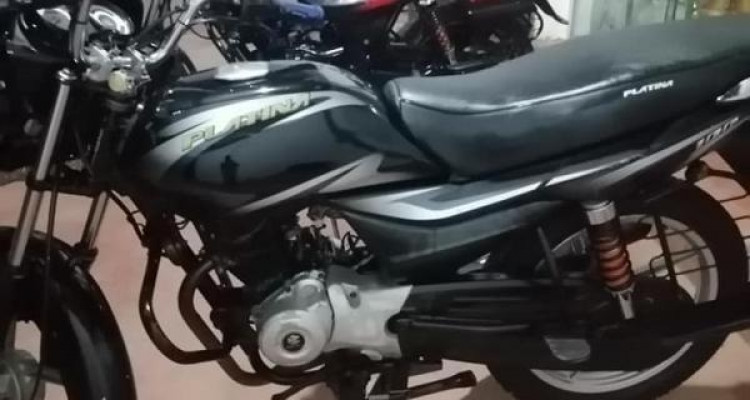 BAJAJ PLATINA 2016