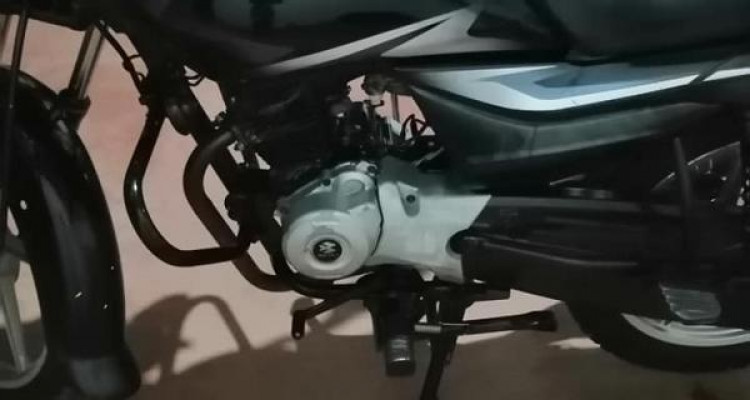 BAJAJ PLATINA 2016