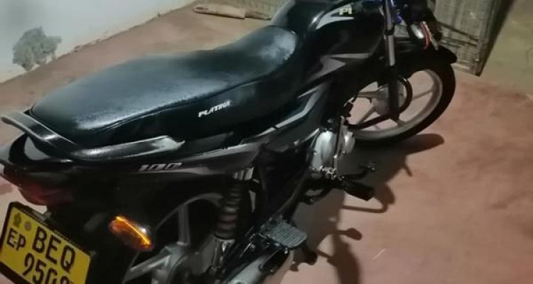 BAJAJ PLATINA 2016