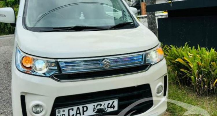 SUZUKI WAGON R STINGRAY 44 S 2014