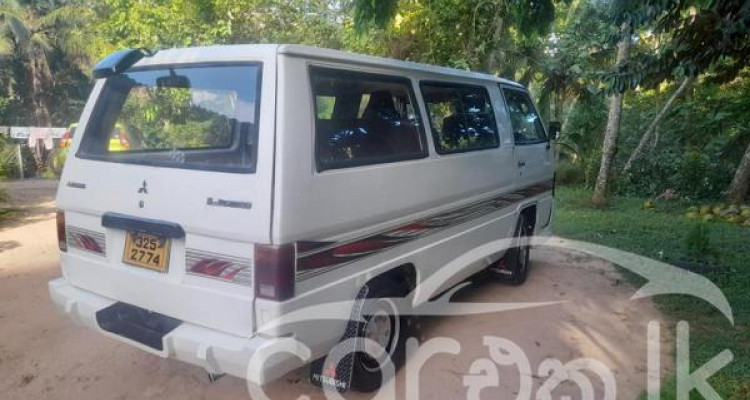 MITSUBISHI DELICA L300 1981