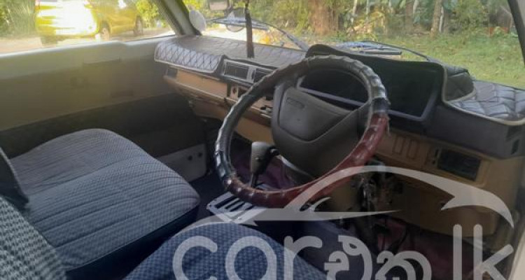 MITSUBISHI DELICA L300 1981