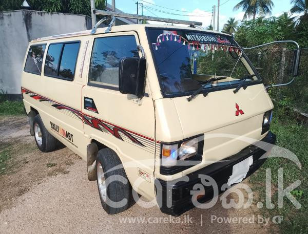 MITSUBISHI DELICA 1984