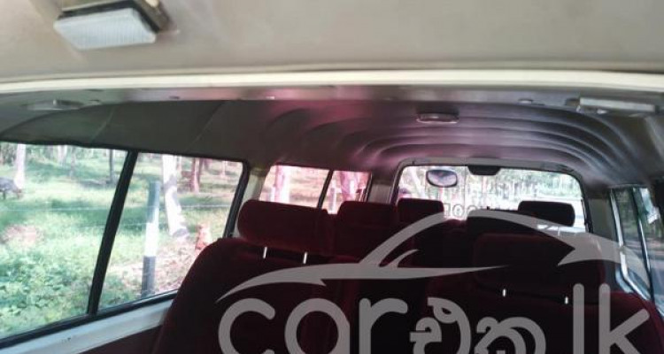 NISSAN CARAVAN E24 1993