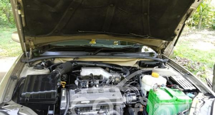 DAEWOO LEGANZA 2000