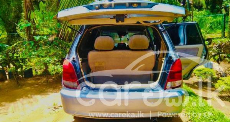 KIA CARENS 2001