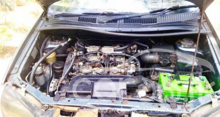 KIA CARENS 2001