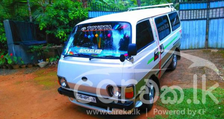 TOYOTA HIACE 1986