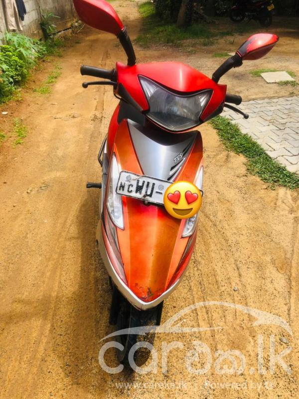 TVS SCOOTY STREAK 2011