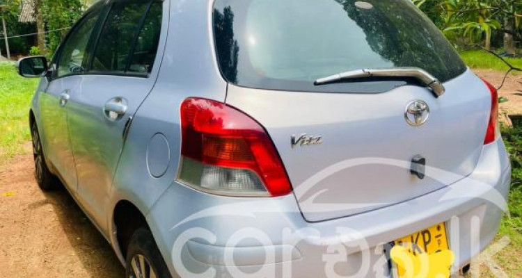 TOYOTA VITZ 2008