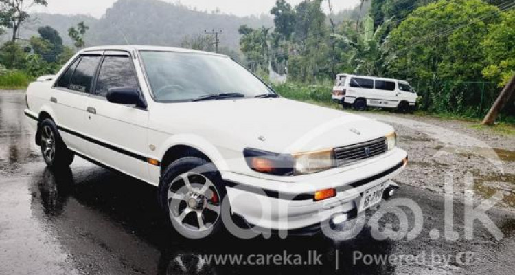 NISSAN BLUEBIRD SU12 1992