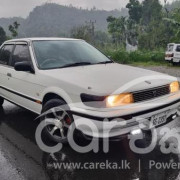 NISSAN BLUEBIRD SU12 1992