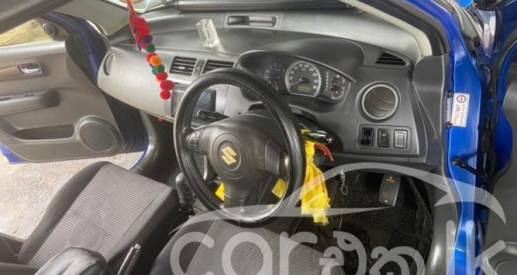 SUZUKI SWIFT 2009