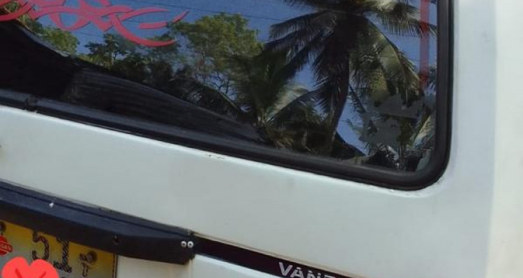 NISSAN VANETTE 1987
