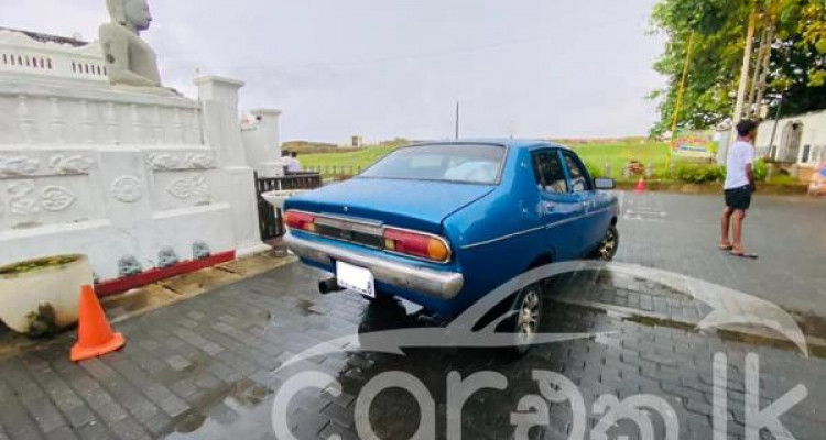 NISSAN SUNNY B211 1976