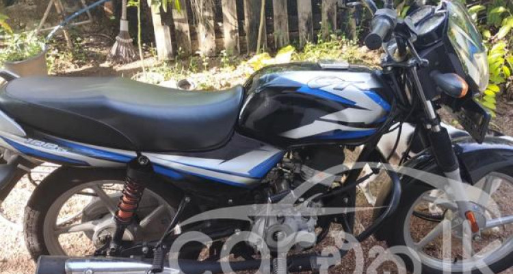 BAJAJ CT100 2022