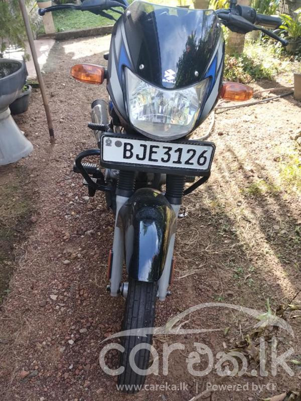 BAJAJ CT100 2022