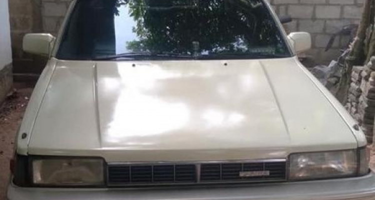 TOYOTA CARINA 1986
