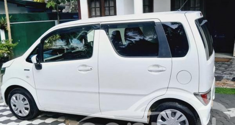 SUZUKI WAGON R FX 2018