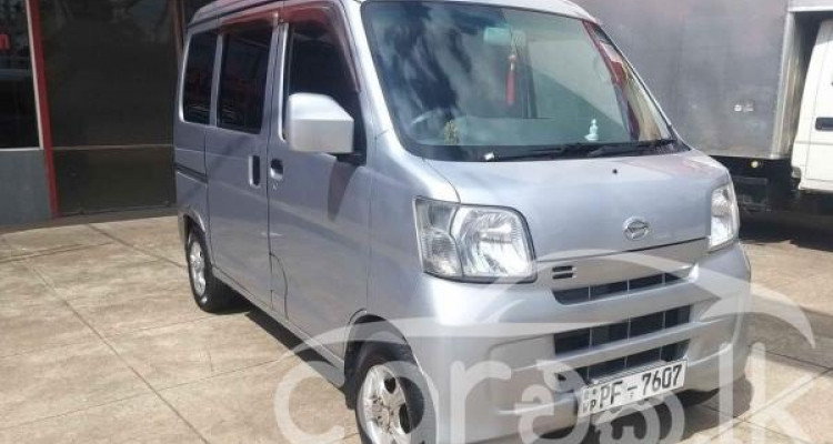 DAIHATSU HIJET 2011