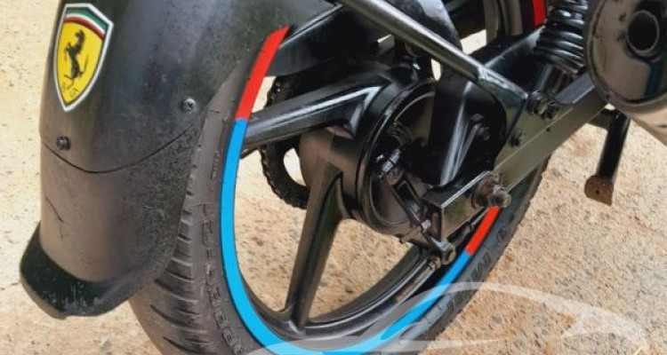 BAJAJ PULSAR 135 2011