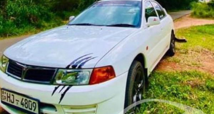 MITSUBISHI LANCER CK1 2000