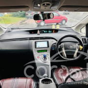 TOYOTA PRIUS 2012
