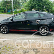 TOYOTA PRIUS 2012