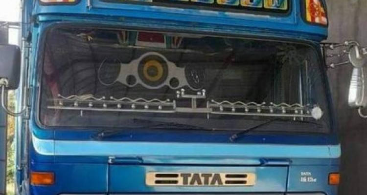 TATA 1615 2015