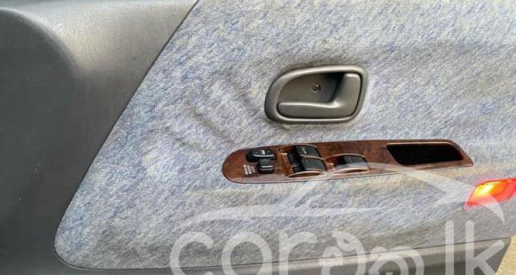 TOYOTA NOAH CR41 1998
