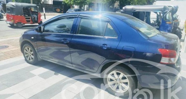 TOYOTA YARIS 2008