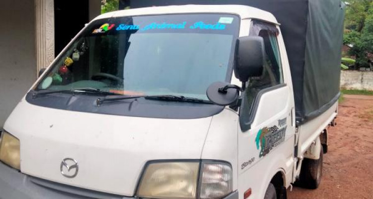 MAZDA BONGO 2006