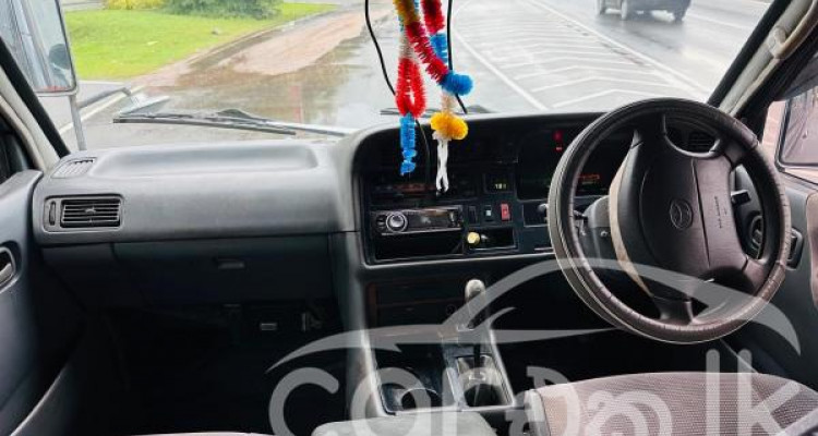 TOYOTA DOLPHIN 1993