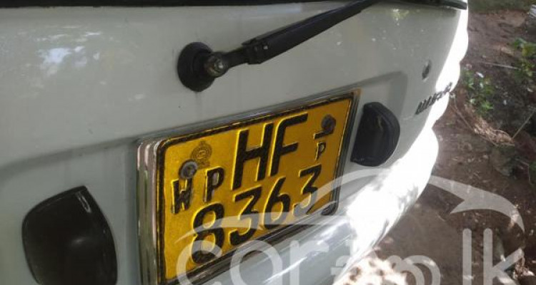 NISSAN MARCH 2000